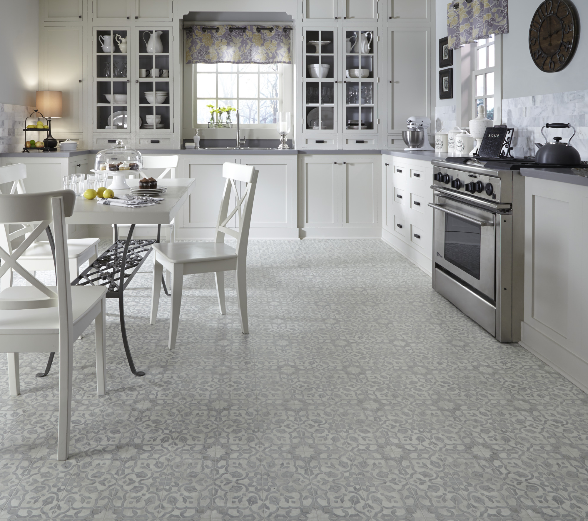 Luxury Vinyl Sheet Silver Filigree Pewter 080352 | Mannington